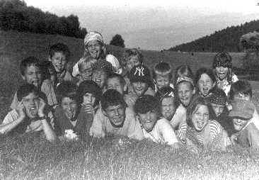 wpe6.jpg (16293 bytes)
